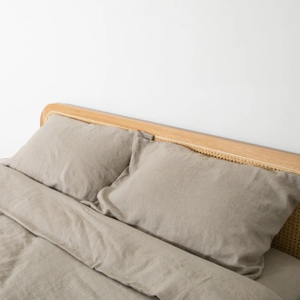 Jasnoszaro-szarobrązowa lniana pościel dwuosobowa 200x200 cm Natural – Native Natural