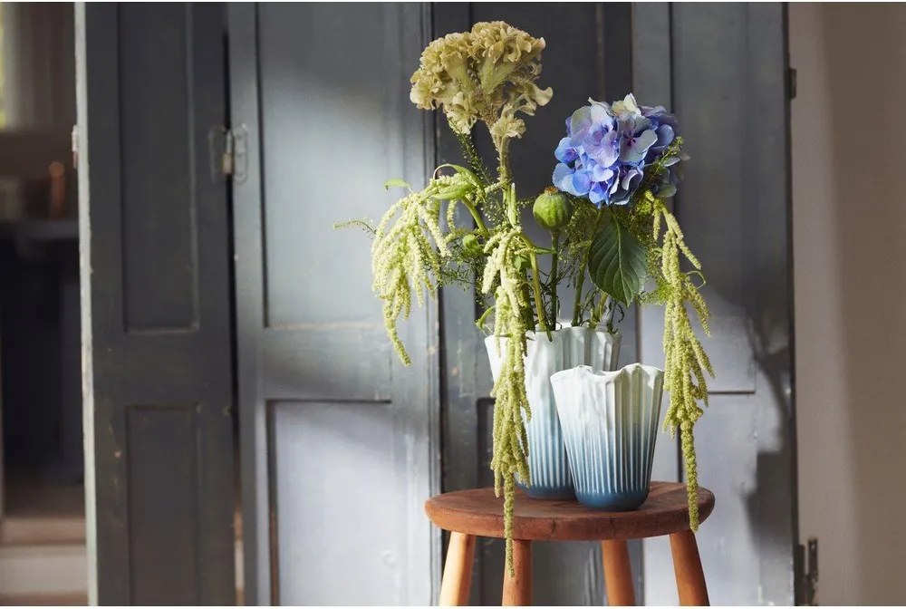 Jasnoniebieski ceramiczny wazon (wysokość 20,5 cm) Hammershøi – Kähler Design