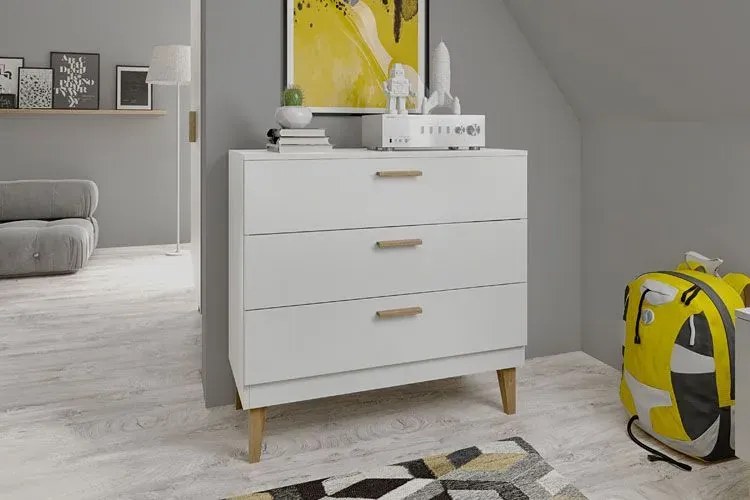 Matowa komoda dziecięca drewniane nóżki R7-P12