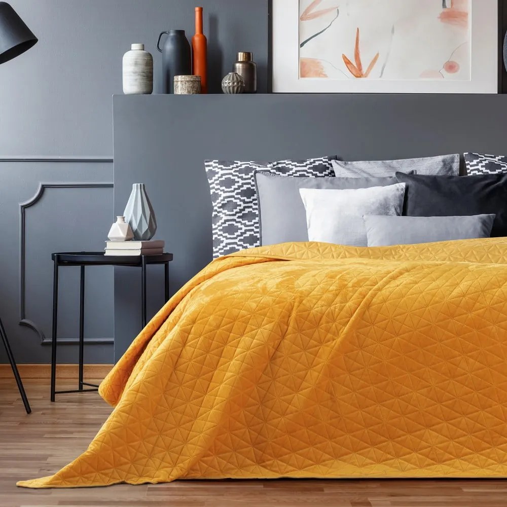 Żółta narzuta pikowana z aksamitu 170x210 cm Laila – AmeliaHome