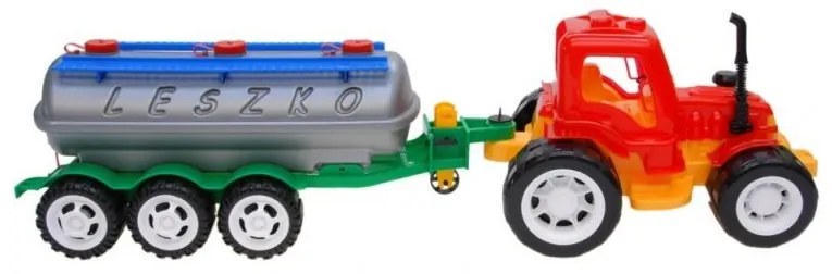 Traktor z beczką