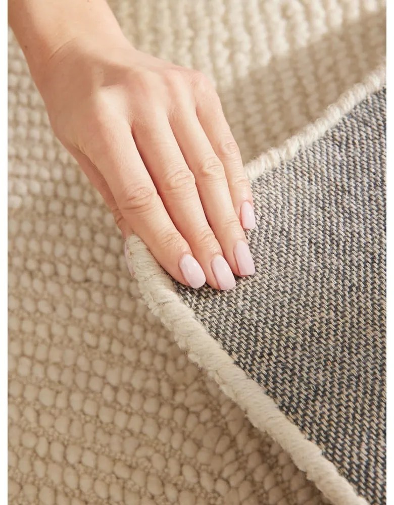 Wełniany dywan tkany ręcznie w jasnym naturalnym kolorze 80x150 cm Calmio – Hanse Home