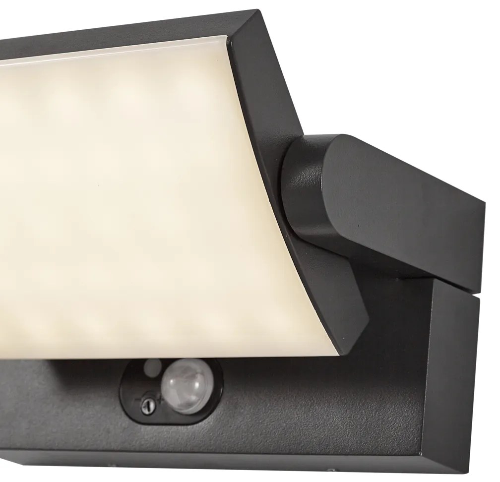 Zewnetrzna Zewnętrzna lampa ścienna czarna z LED IP54 z czujnikiem ruchu solarna - Judge Nowoczesny Oswietlenie zewnetrzne