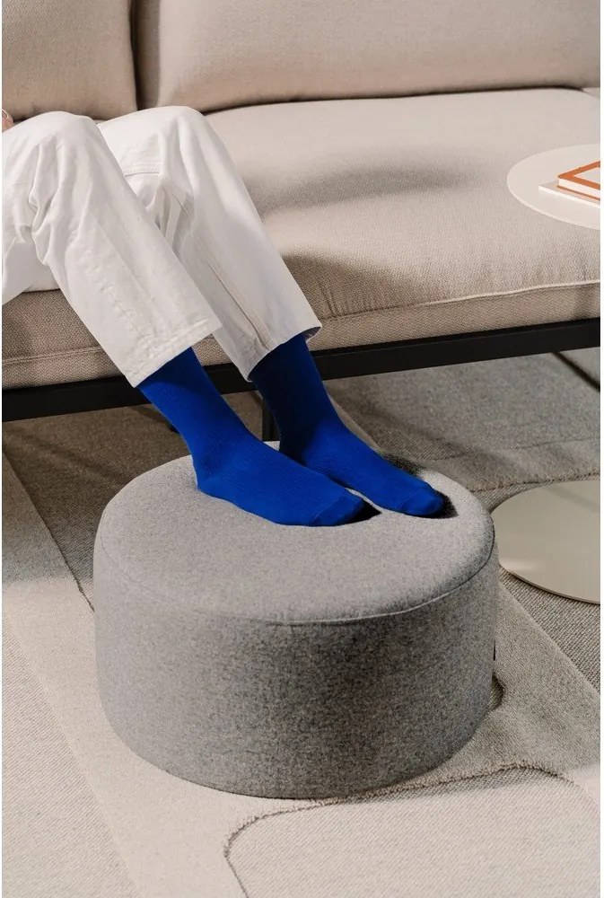 Szary wełniany puf Folk – noo.ma