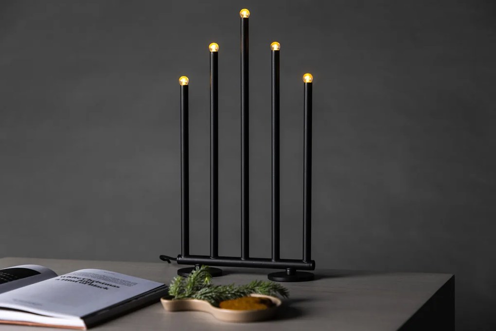 Czarna designerska lampa stołowa BJORNFJALLET
