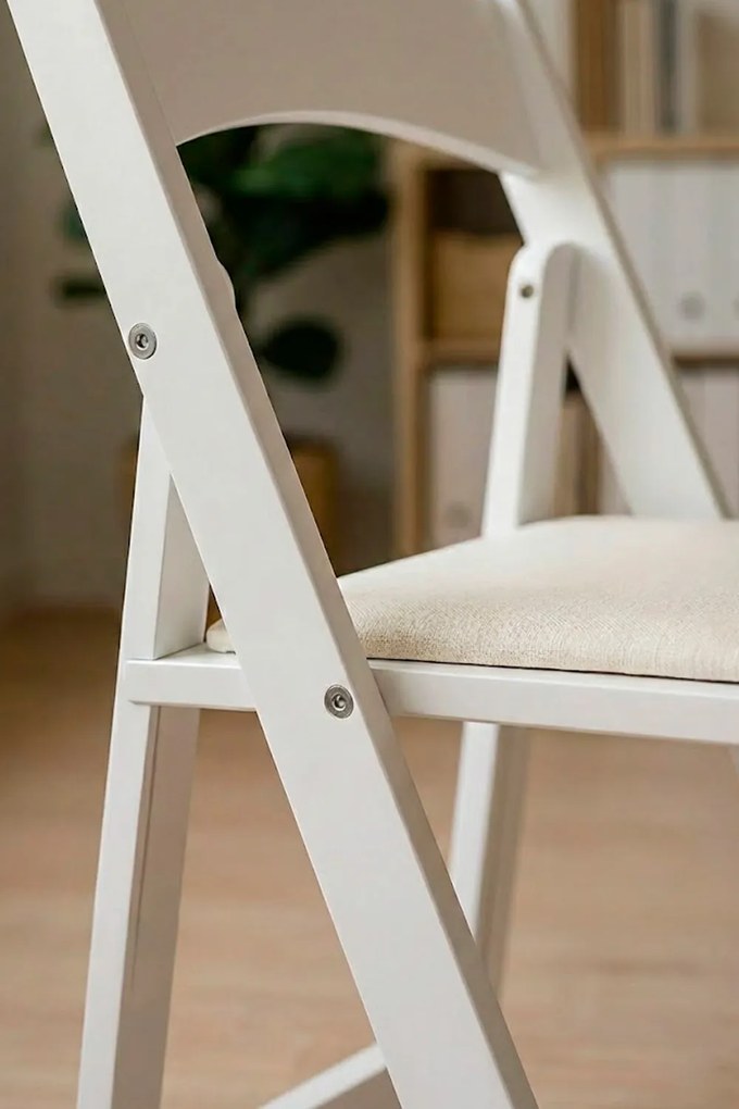 Zestaw 4 skadanych krzese Wala z drewna