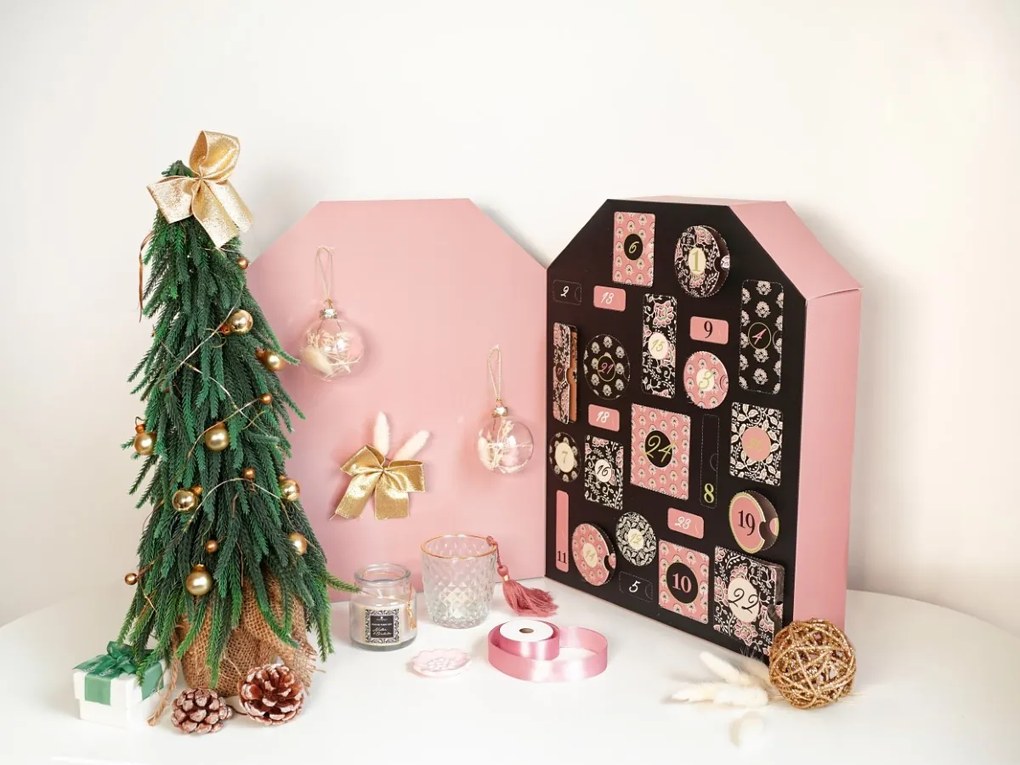 Kalendarz adwentowy ze świeczkami