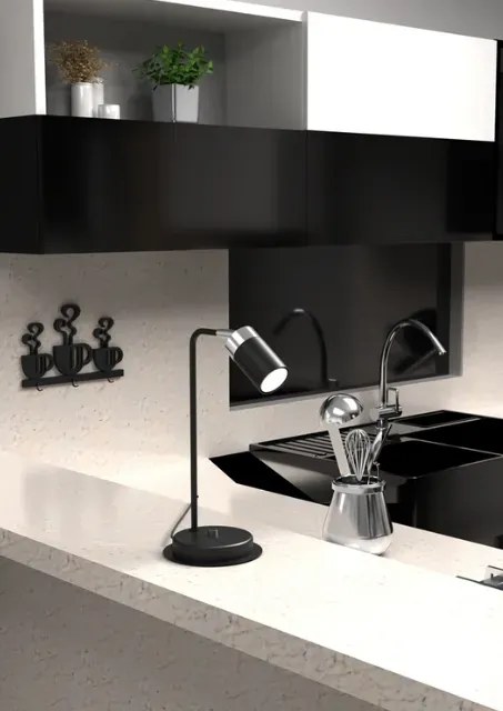 Czarna lampka na biurko T5-S63