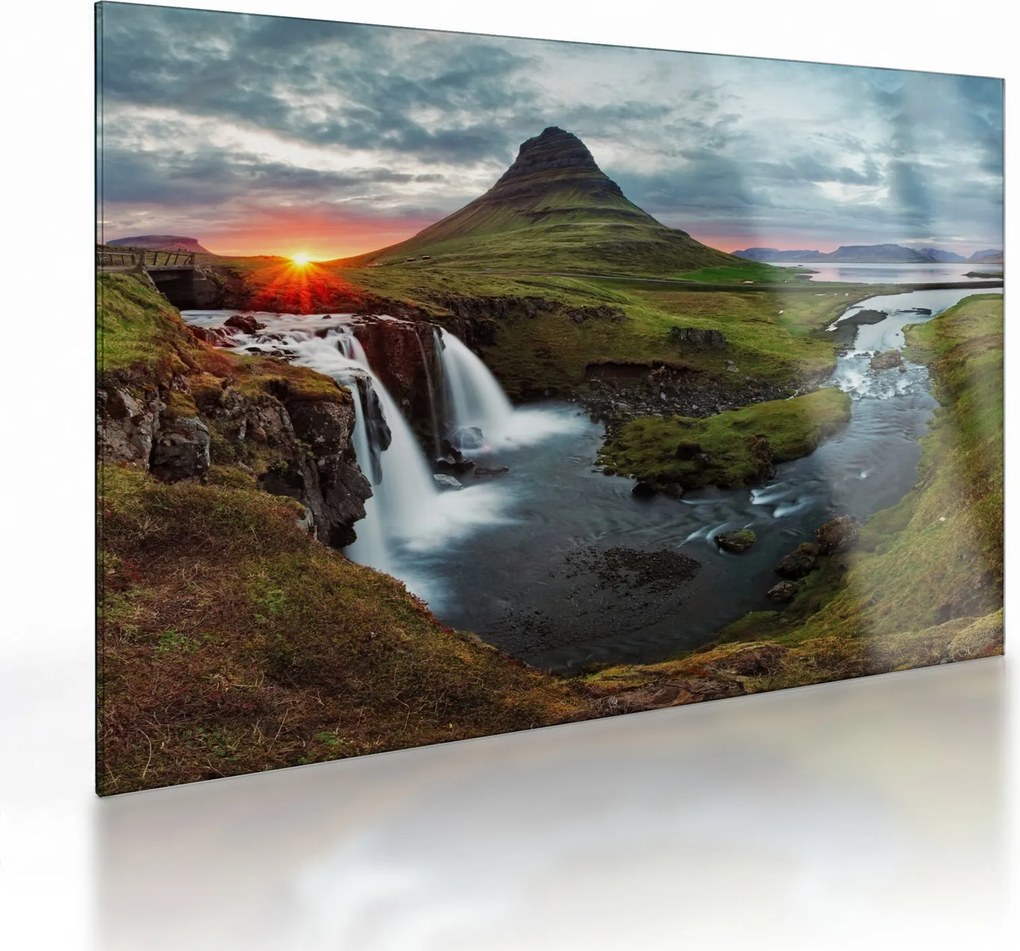 Obraz na szkle - Kirkjufell o zachodzie słońca (70x50 cm)