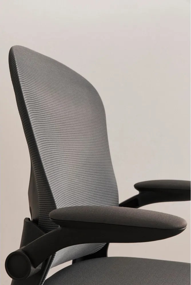 Szare tapicerowane krzesło biurowe Kempton – Yes Everyday