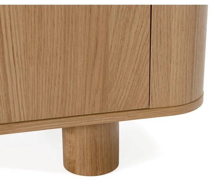 Komoda w dekorze dębu w naturalnym kolorze 180x75x40 cm Padoc – MOME