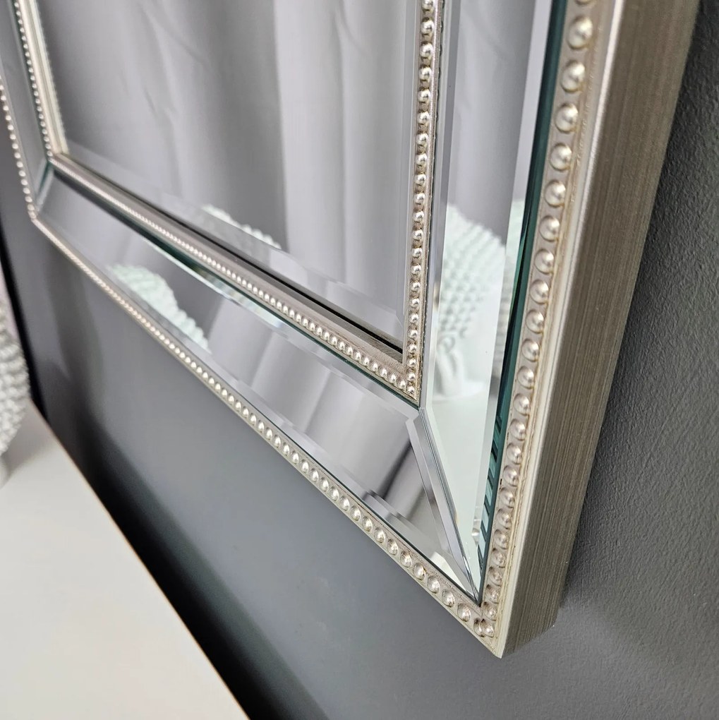 Lustro w lustrzanej ramie, szlifowane fazą, 74x130cm