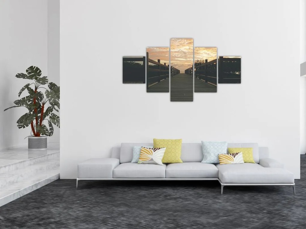 Obraz drewnianego pomostu nad jeziorem (125x70 cm)