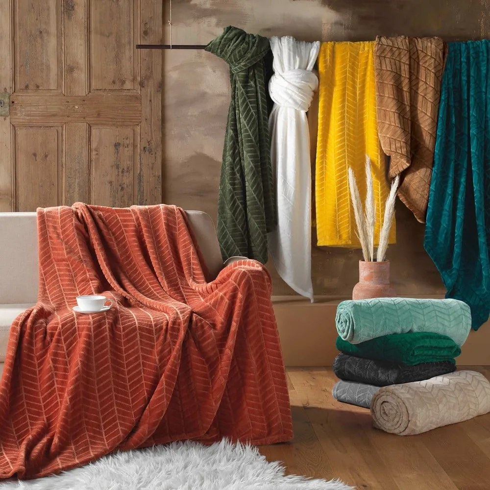 Ceglasta narzuta z mikroflaneli 180x220 cm Arya – douceur d'intérieur