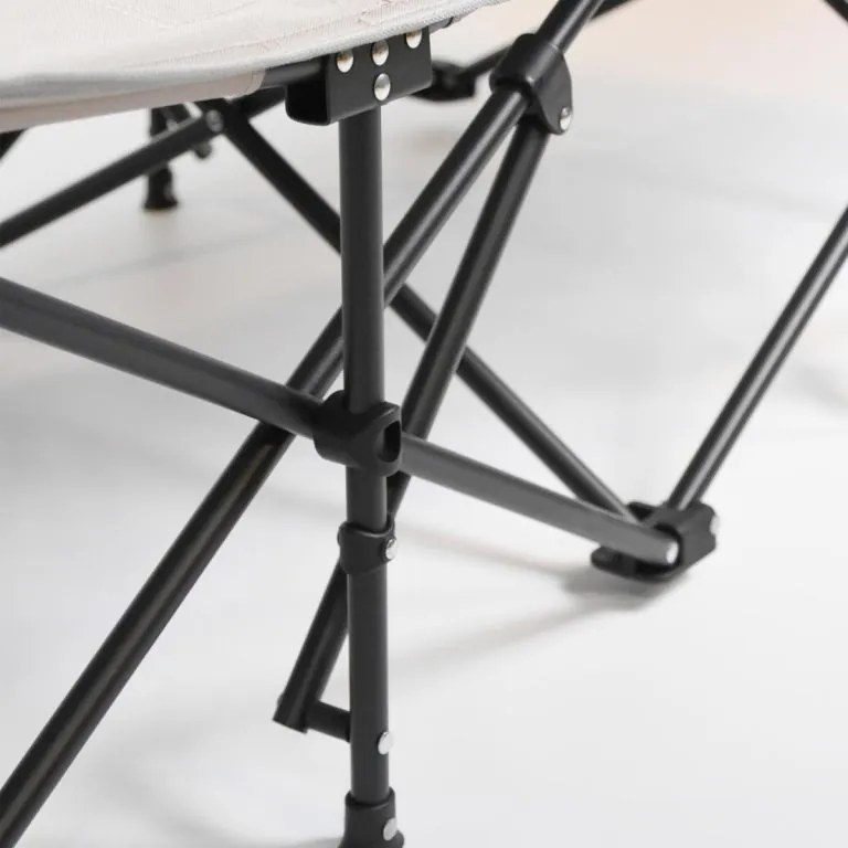 Składany leżak, beżowy, z przenośną torbą