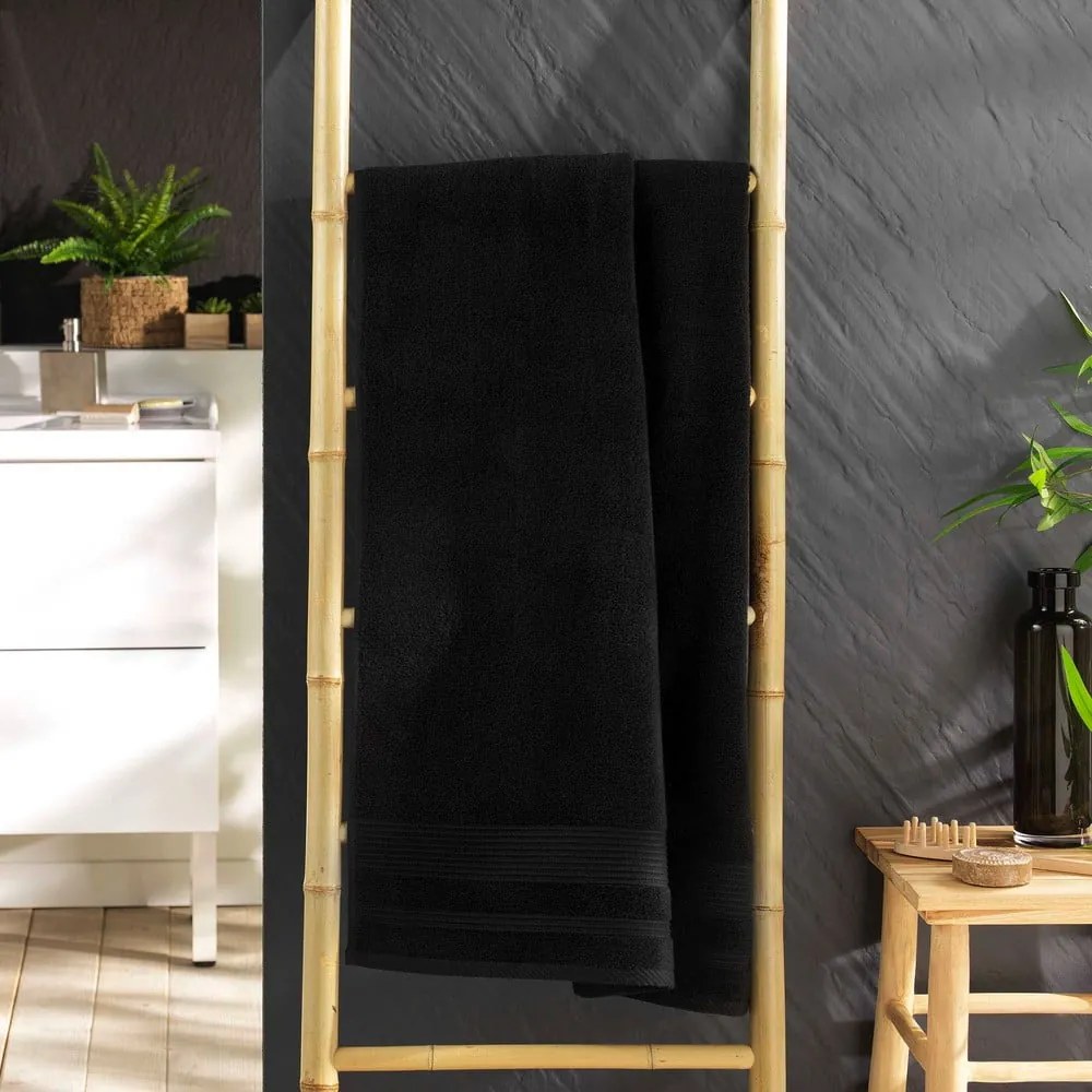Czarny bawełniany ręcznik kąpielowy frotte 70x130 cm Tendresse – douceur d'intérieur