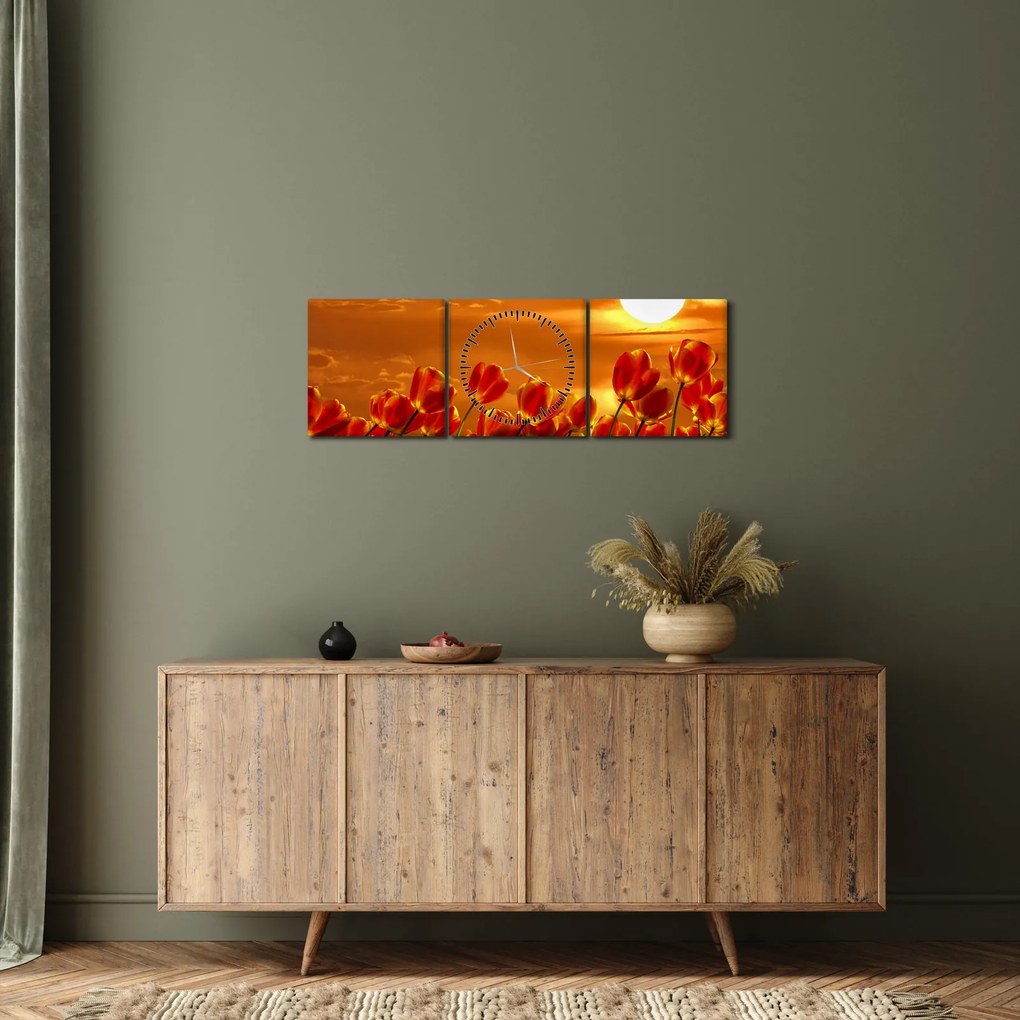 Obraz kwitnącego pola z tulipanami (z zegarem) (90x30 cm)