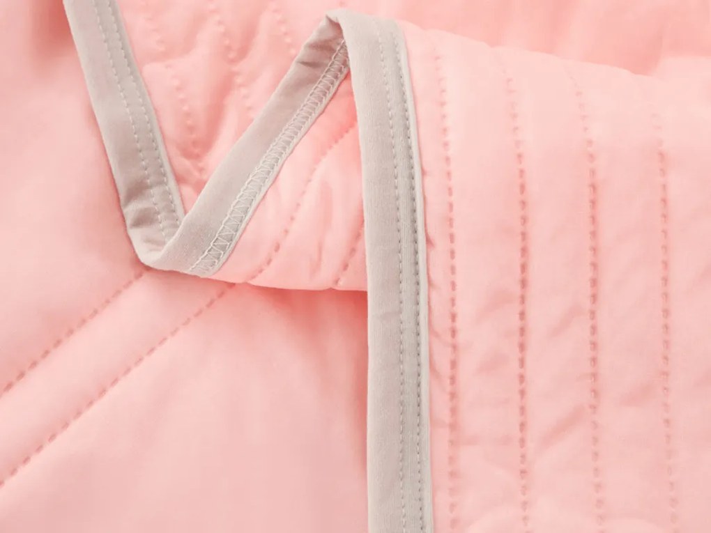 Chłodząca letnia kołdra CELIA, łososiowa Rozmiar: 200 x 220 cm