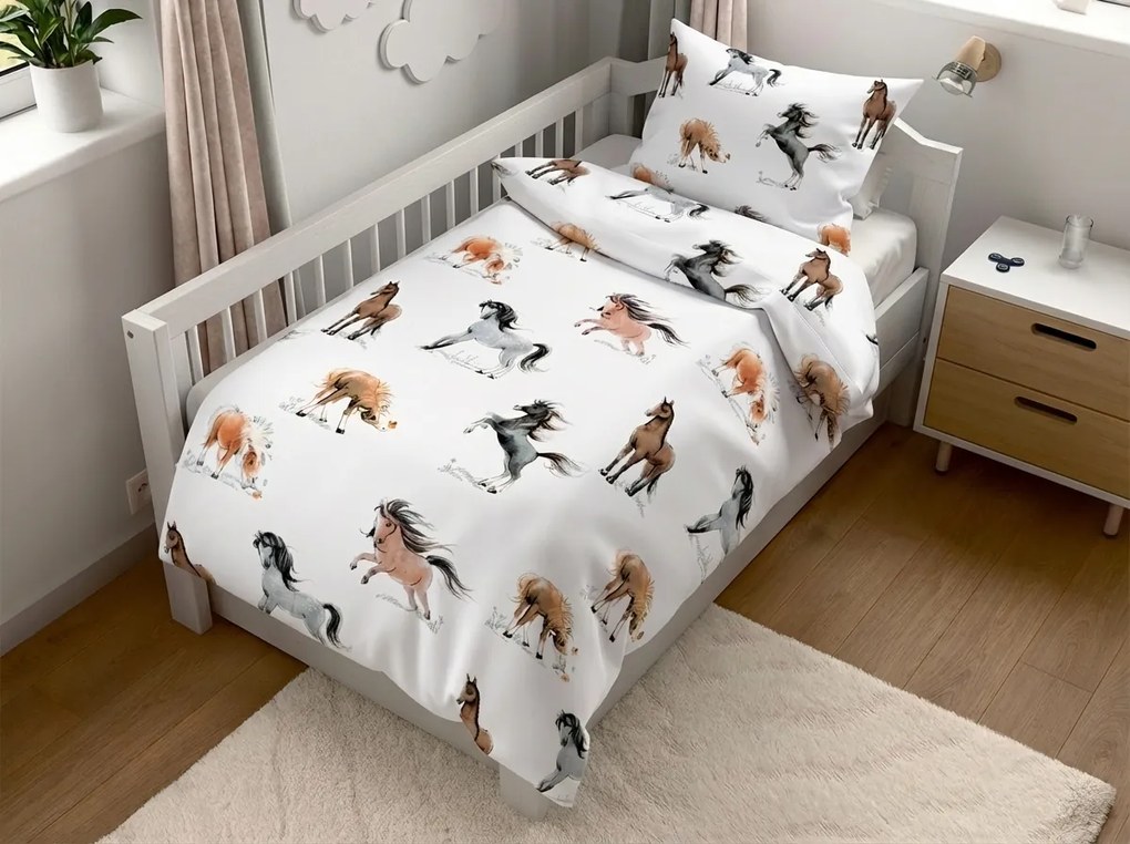 PrzytulneMieszkanie.pl PrzytulneMieszkanie.pl Bawełniana pościel do łóżeczka HORSE DREAM biała Rozmiar pościeli: 45 x 65 cm | 90 x 135 cm
