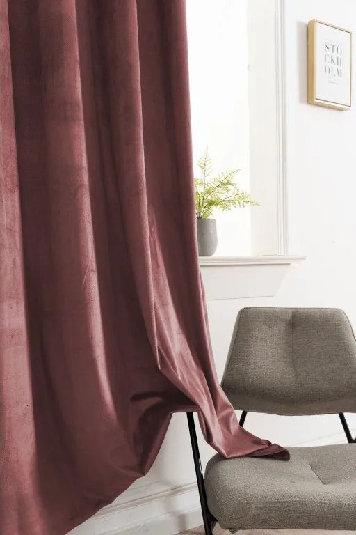 Zasłona zaciemniająca ELVIO VELVET 140x250 cm, staroróżowa Zawieszanie: Metalowe pierścienie