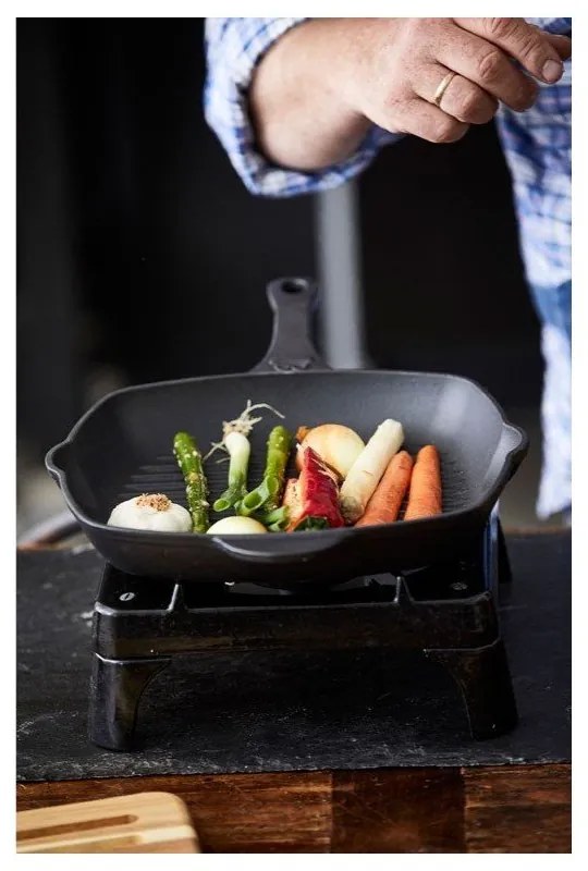 Żeliwna patelnia grillowa 28x28 cm – Holm