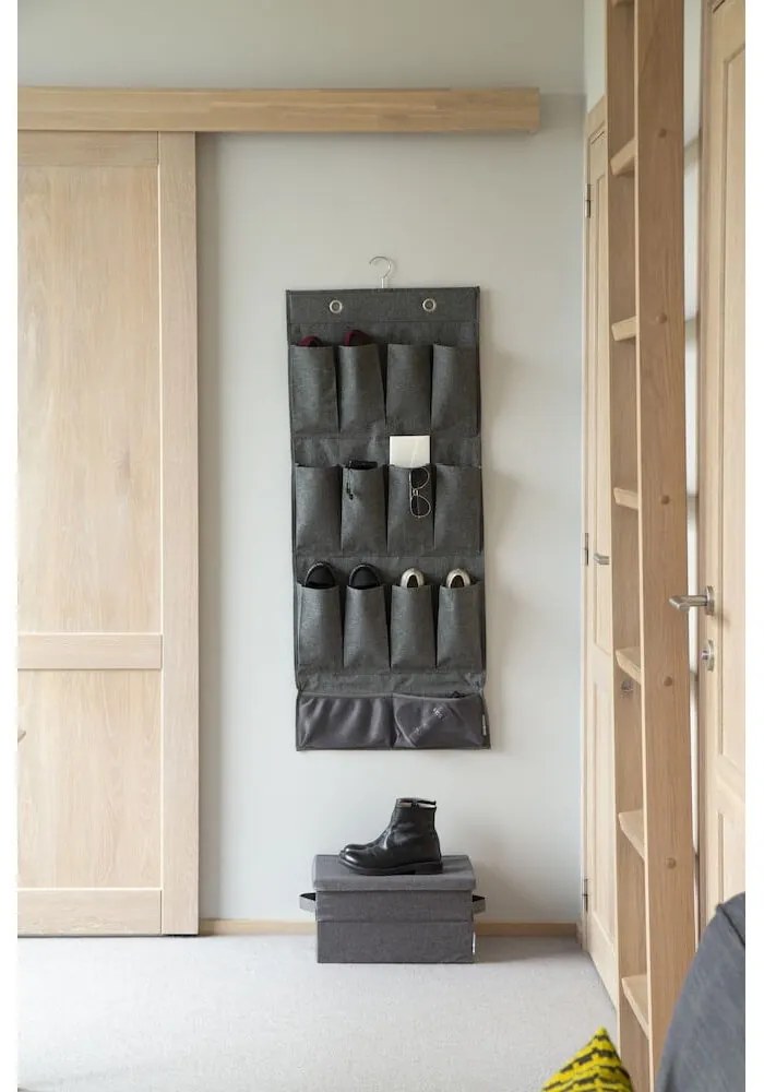 Wiszący tekstylny organizer do szafy – Bigso Box of Sweden