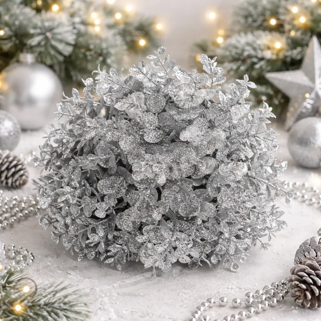 Świąteczna dekoracja wisząca Eukaliptus kula, srebrny, śr. 24 cm