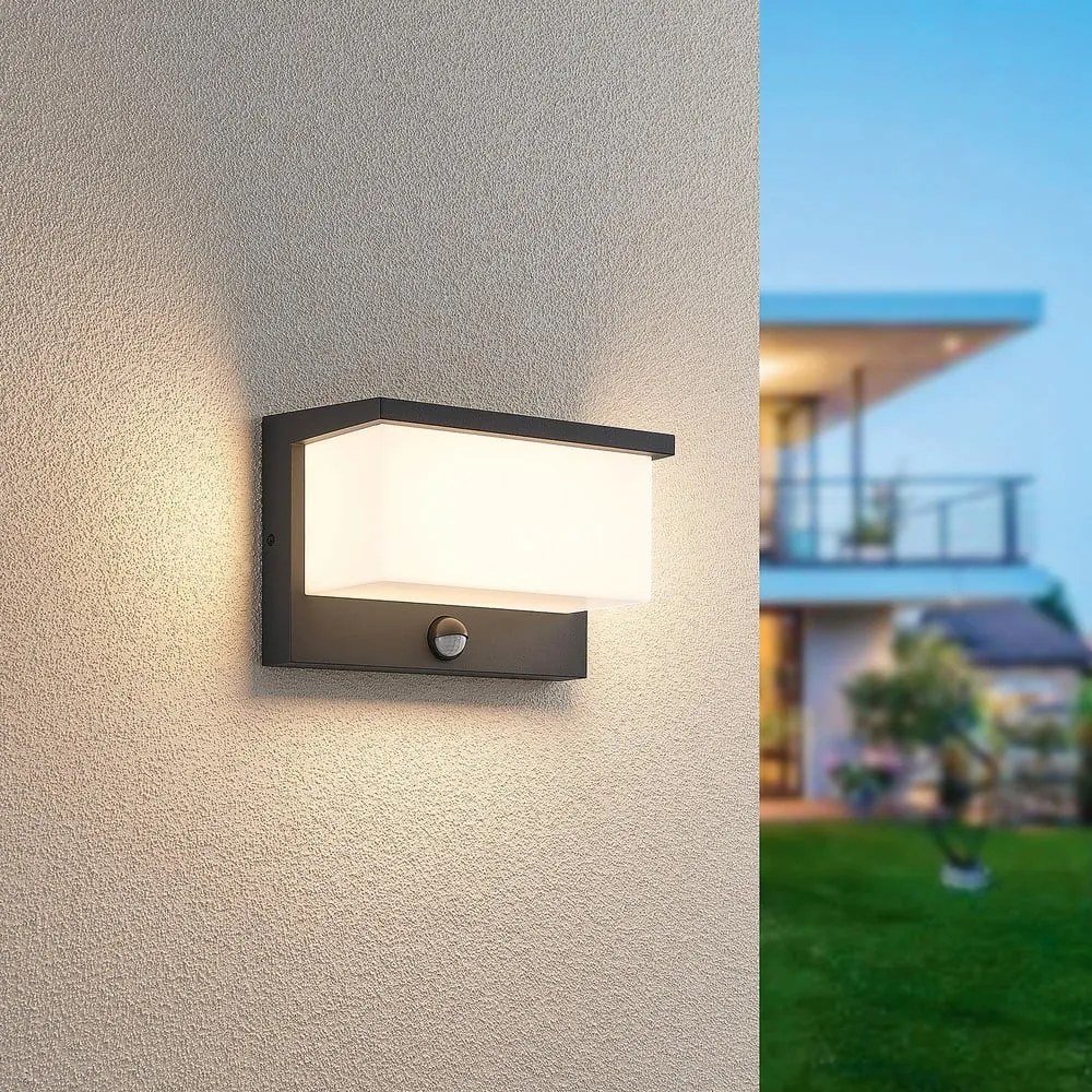 Lampa zewnętrzna z czujnikiem ruchu (wysokość 15 cm) Nestos – Trio
