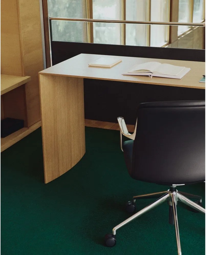 Biurko w dekorze dębu 60x140 cm Litto – Kave Home