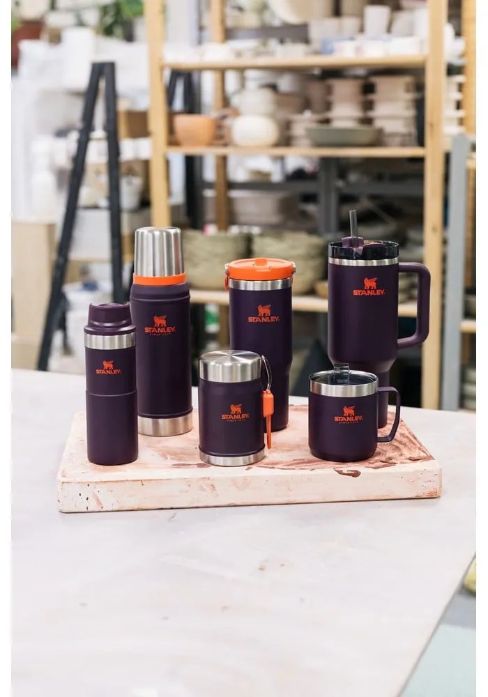 Ciemnofioletowy termos ze słomką ze stali nierdzewnej 1,18 l Quencher H2.0 FlowState Tumbler Plum – Stanley