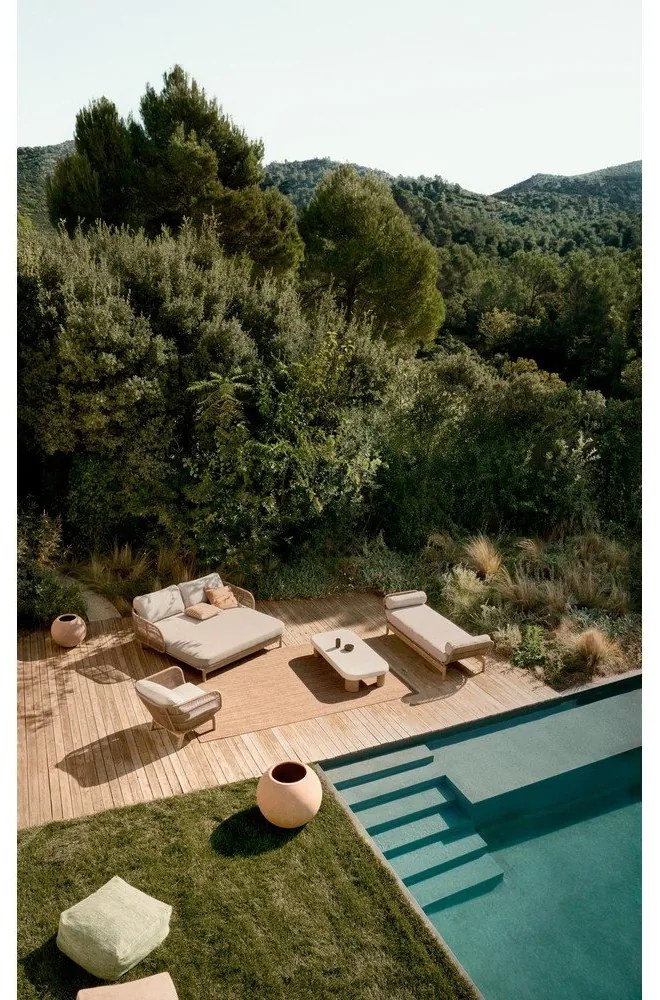 Sofa ogrodowa z litego drewna akacjowego w naturalnym kolorze Catalina – Kave Home