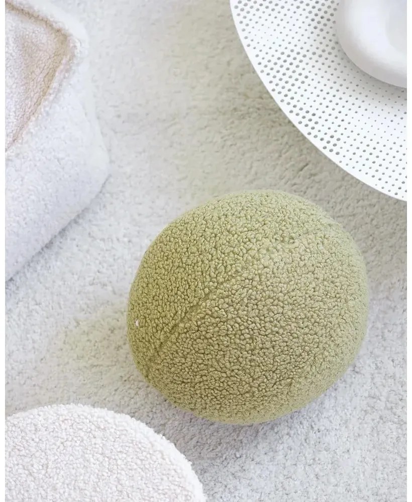 Zielona poduszka na sofę dziecięcą z materiału bouclé Ball – Wigiwama