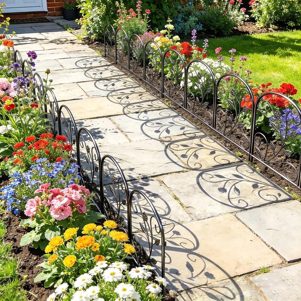 Outsunny Płot ogrodowy z metalu 80 x 60 cm Dekoracyjny płot kratowy zestaw z nogami do ogrodu, kwietników, bariera ochronna Czarny | Aosom PL