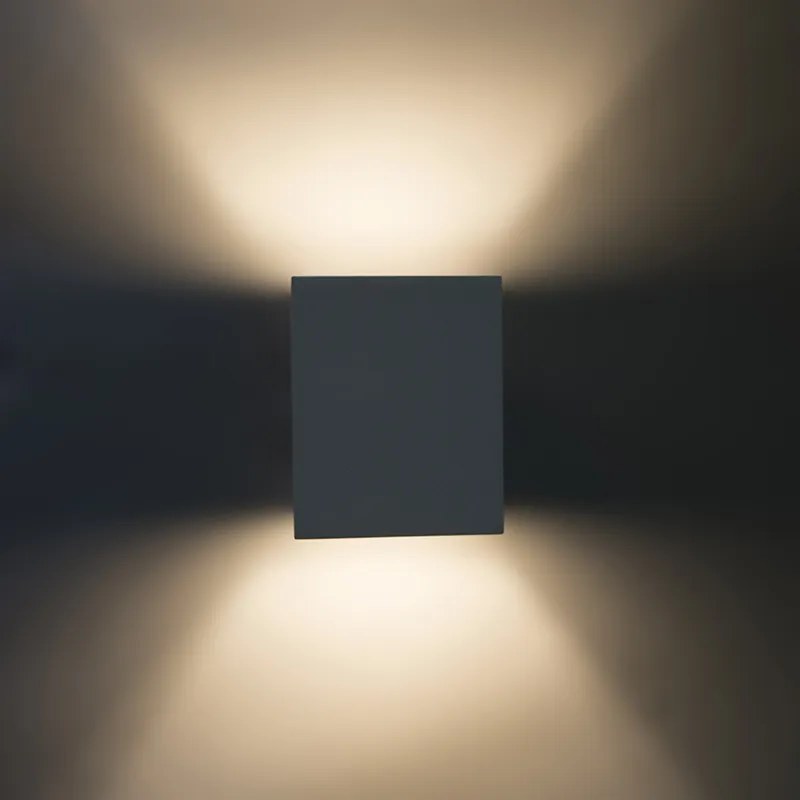 Lampa ścienna biała kwadratowa - Sola