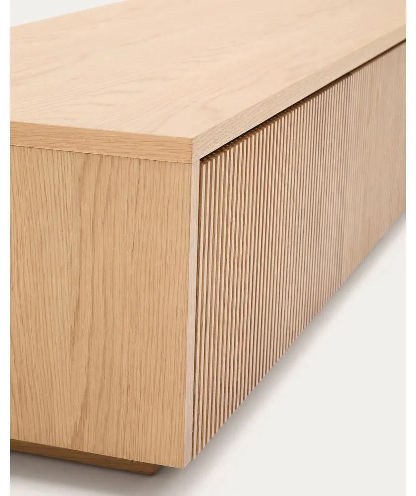 Szafka pod TV w dekorze dębu w naturalnym kolorze 200x30x40 cm Helvine – Kave Home