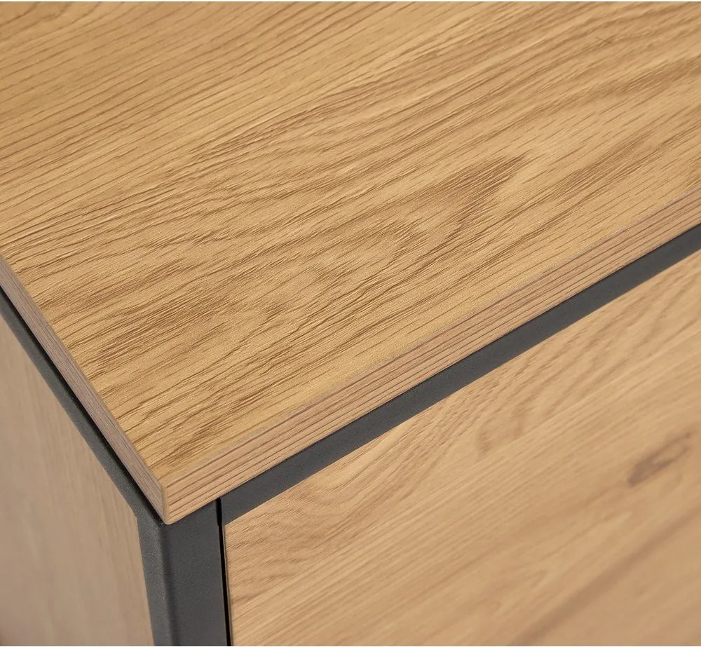 Komoda w dekorze dębu w naturalnym kolorze 104,5x80x45 cm Cesura – Unique Furniture