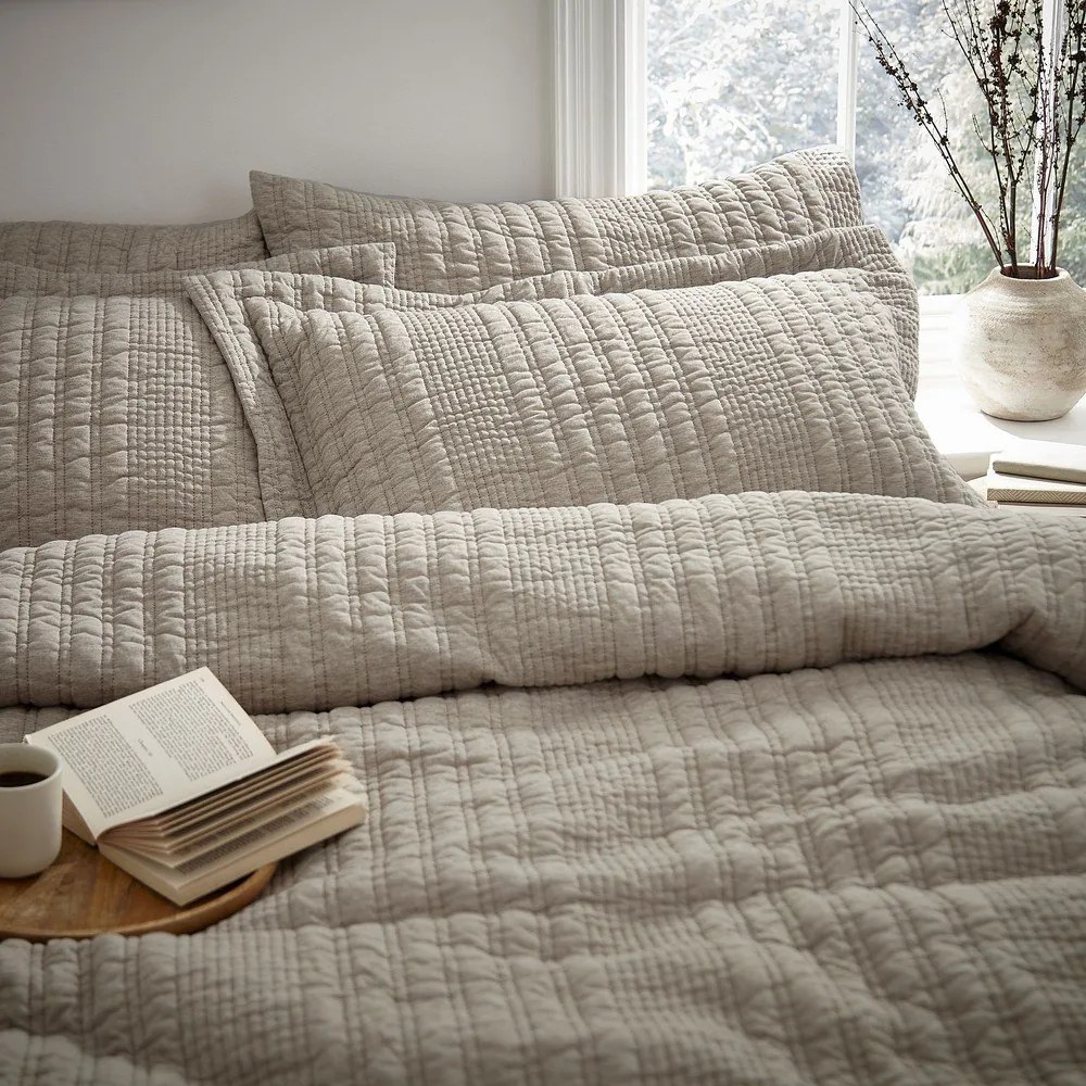 Beżowa pościel dwuosobowa 230x220 cm Tamba Stripe – Pineapple Elephant