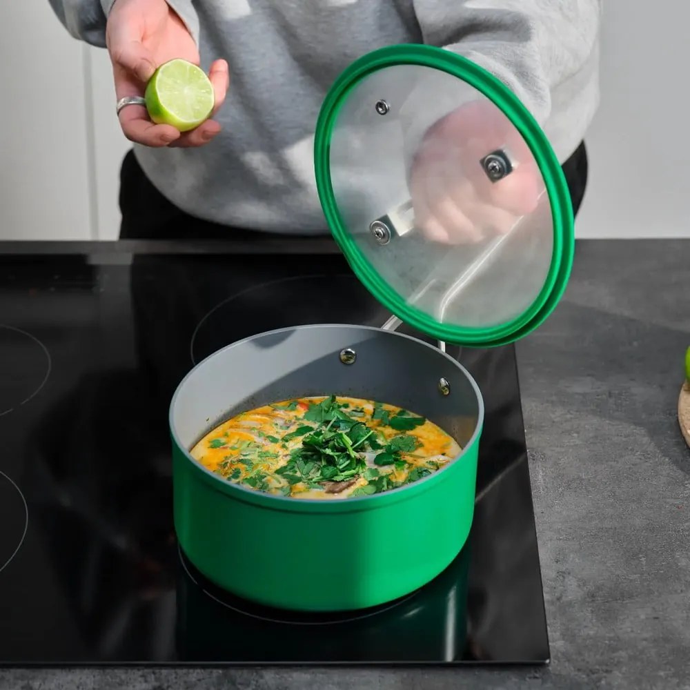 Garnek aluminiowy z pokrywką/z nieprzywierającą powierzchnią odpowiedni na indukcję 2,4 l Meda 3.0 – FABINI