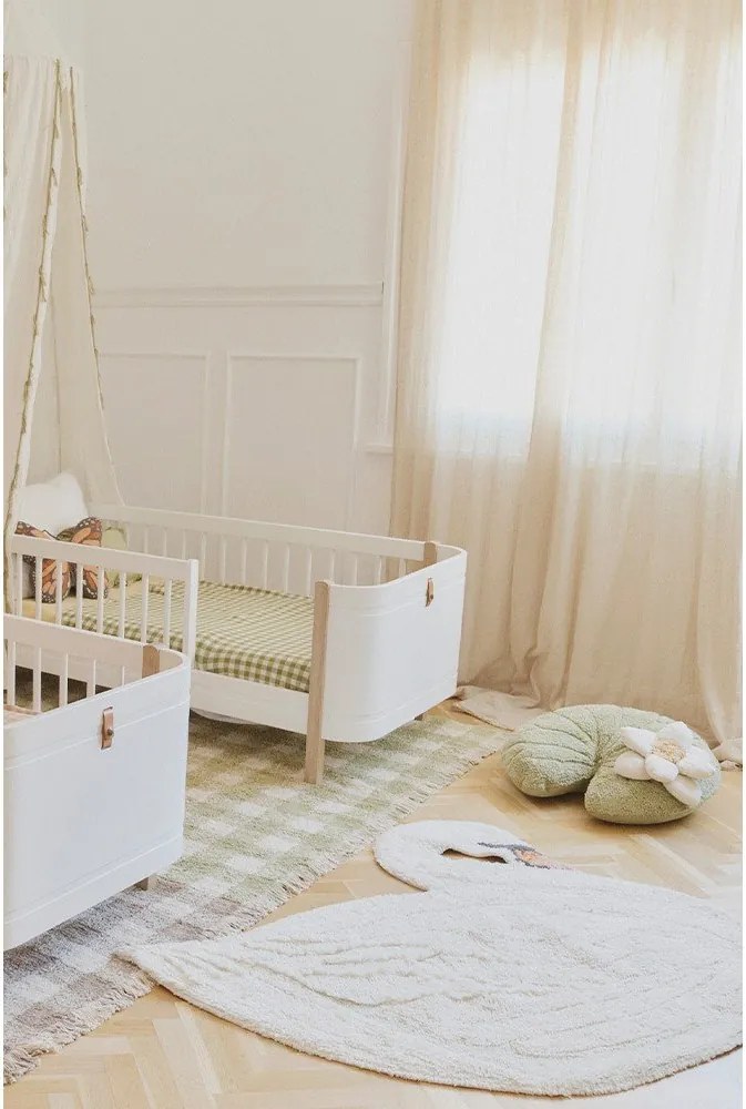 Kremowy bawełniany dywan dziecięcy tkany ręcznie odpowiedni do prania 100x120 cm Swan – Lorena Canals