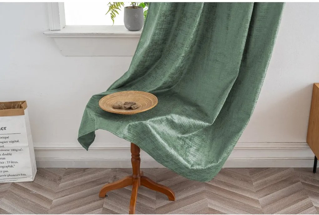 Zaciemniająca zasłona LOOM VELVET 140x250 cm, zielona Zawieszanie: Taśma z wiązaniami