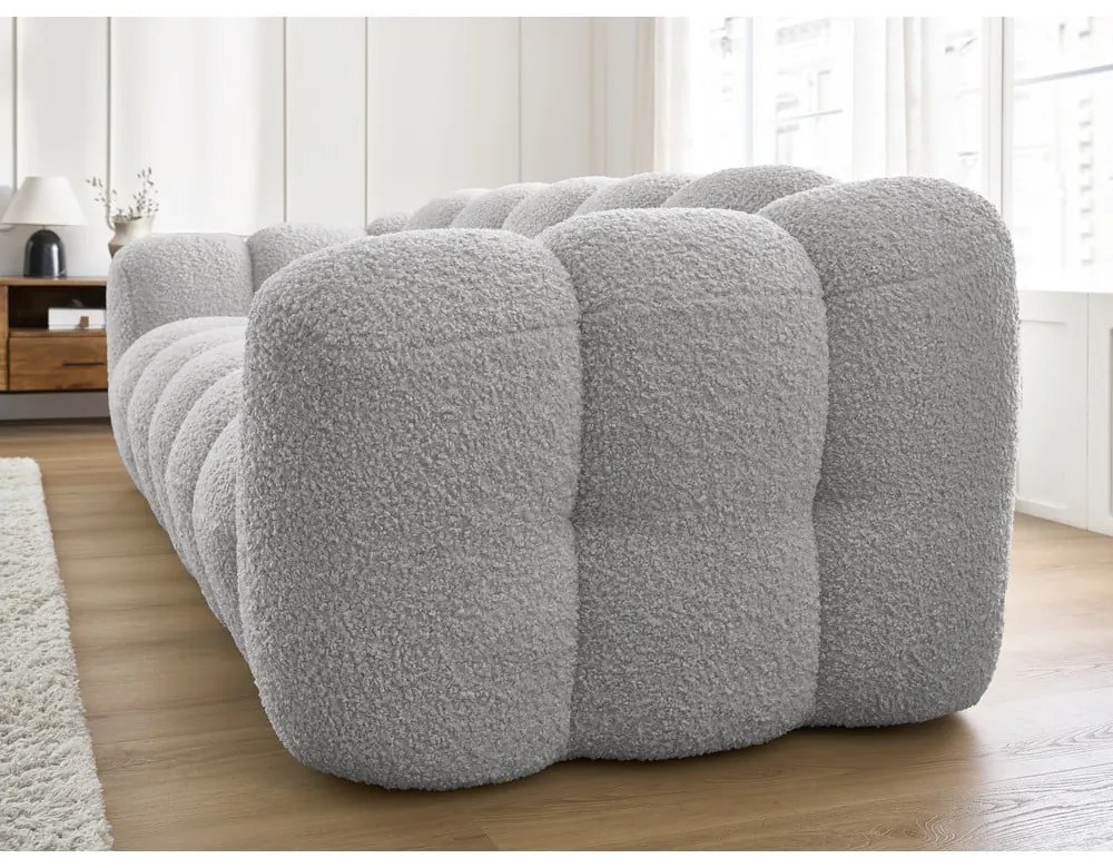 Jasnoszara sofa z materiału bouclé 232 cm Hippolyte – Bobochic Paris