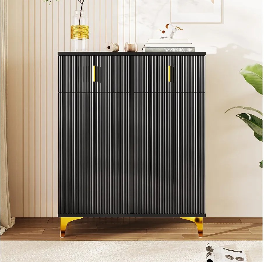 Czarna szafka na buty z szufladami, teksturowanymi drzwiami, regulowanymi półkami oraz złotymi uchwytami i nóżkami