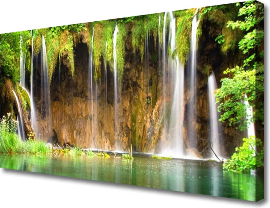 Zdjęcie na płótnie Jezioro pod Górskim Wodospadem