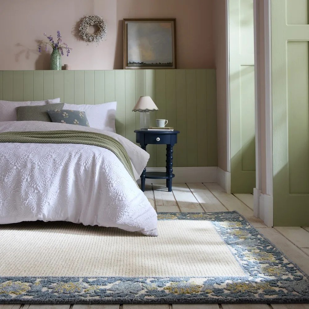Niebiesko-kremowy dywan z mieszanki wełny tkany ręcznie 120x170 cm Myla Floral Frame – Flair Rugs