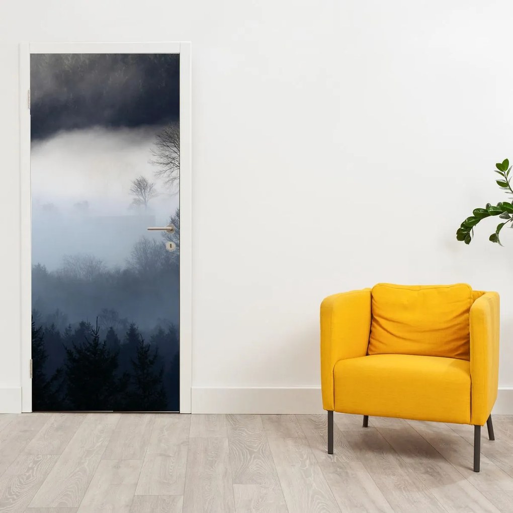 Fototapeta na drzwi - Mgła nad lasem (95x205cm)