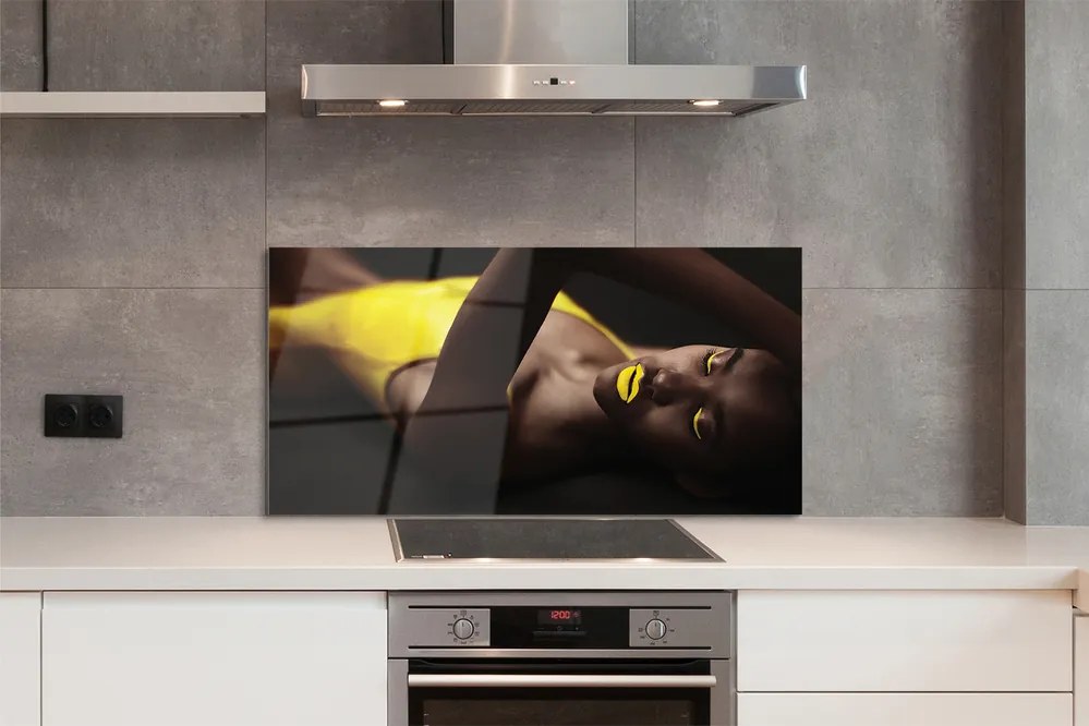 Szklany Panel Kobieta z Żółtymi Ustami