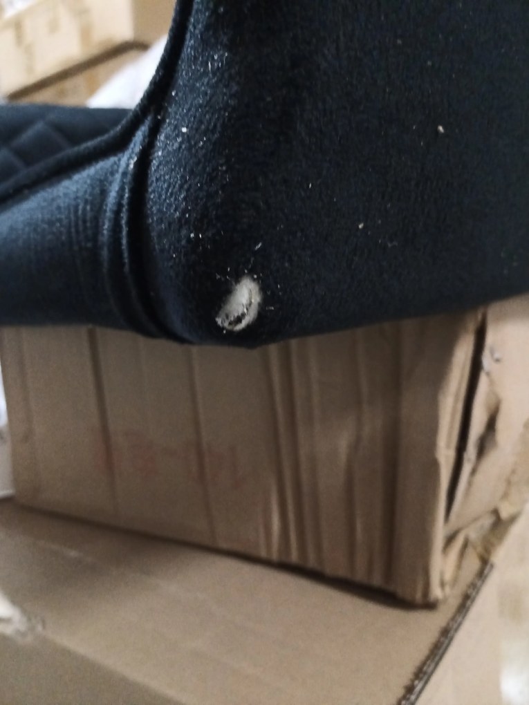 PROMOCJA Czarny aksamitny krzesło NOLA II. jakość.