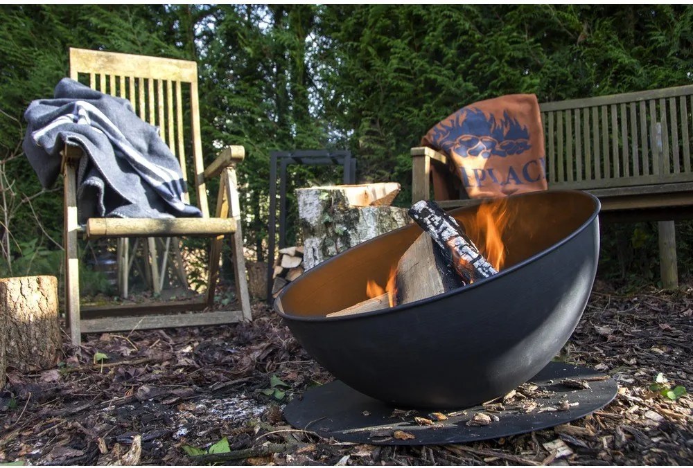 Czarne palenisko Moon – Esschert Design