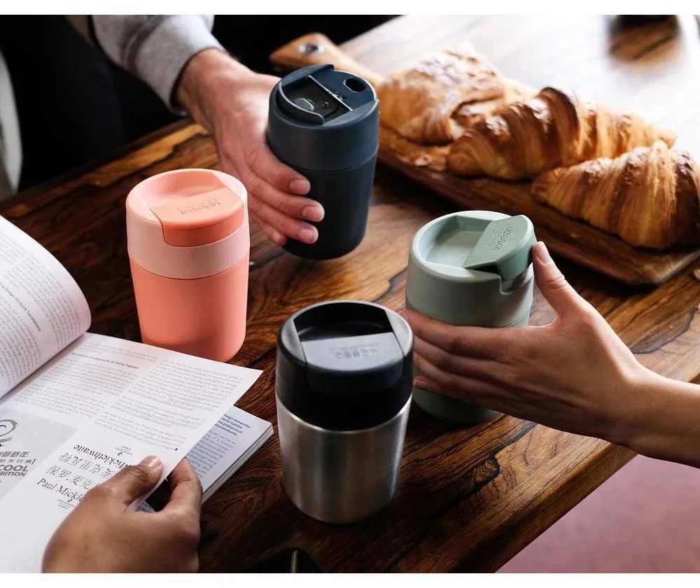 Pomarańczowy kubek podróżny 450 ml Sipp – Joseph Joseph