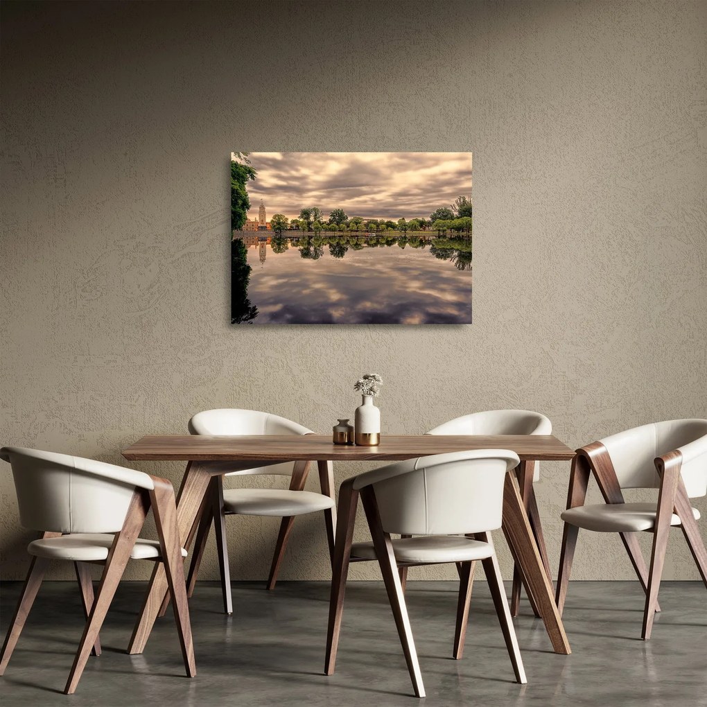 Obraz na szkle - jezioro i drzewa (70x50 cm)